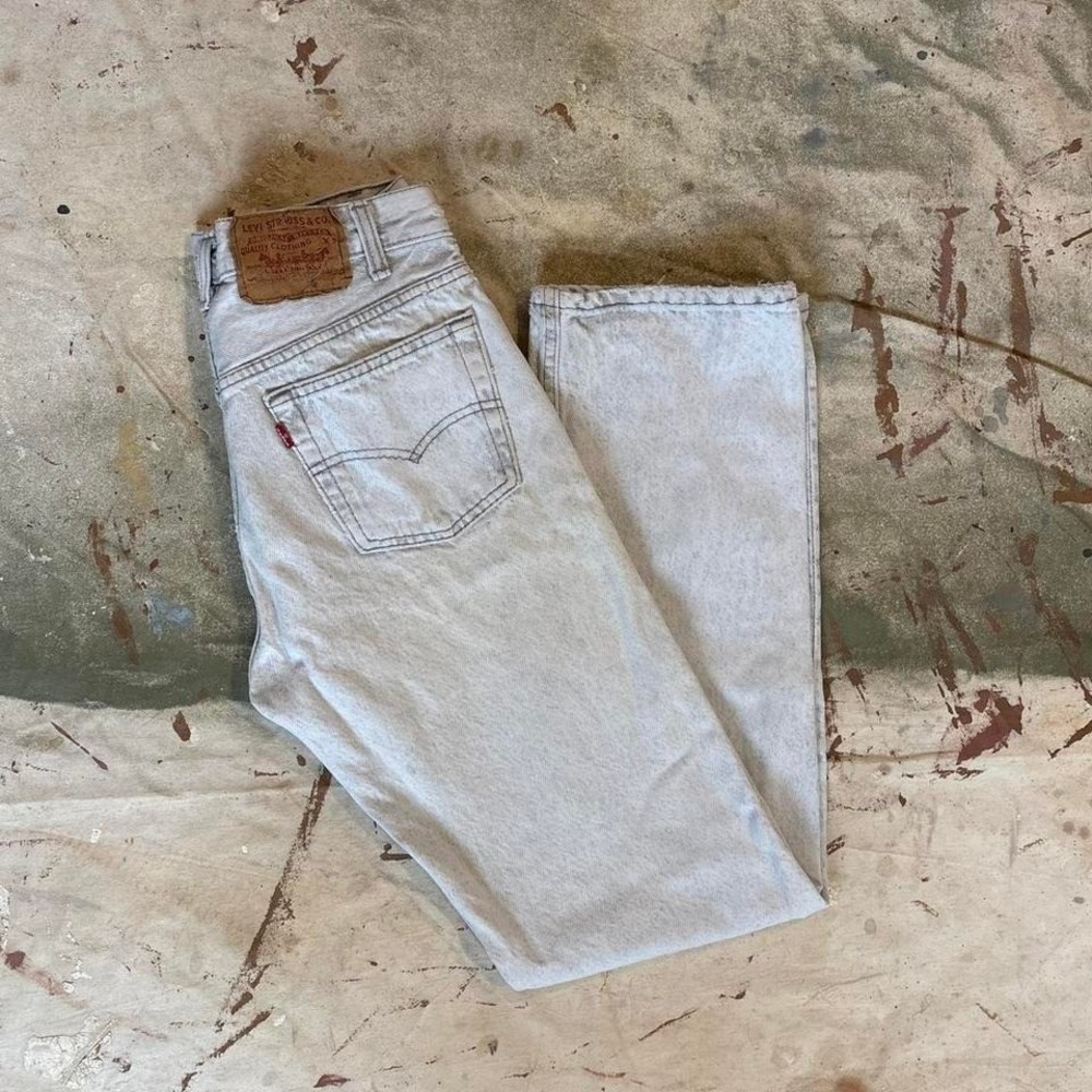 Vintage Grey Light Wash Levi's 501 Jeans Measure 28x30 Made in the USA